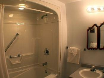 Auberge Doucet Inn Cheticamp Bagian luar foto